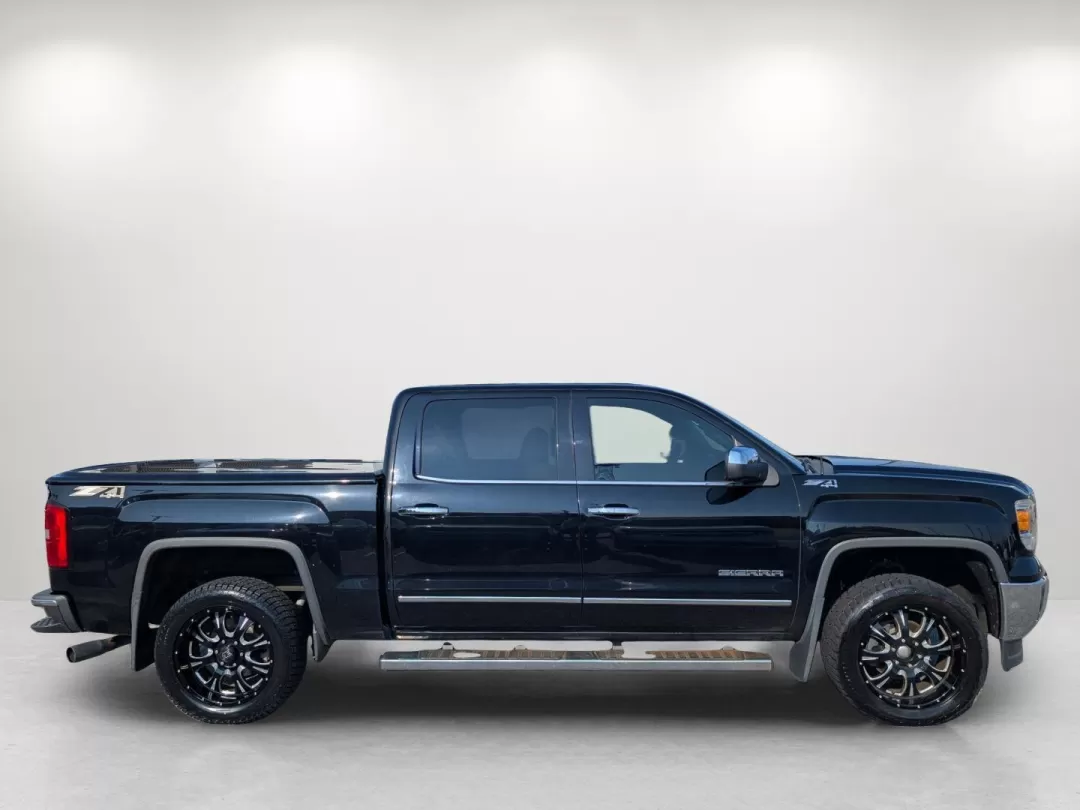 2014 /Cocoa/Dune GMC Sierra 1500 SLT (3GTU2VEC3EG) with an Other engine, located at 7000 Northlake Connector, Columbus, GA, 31904, (706) 987-8085, 32.524975, -84.978134 - 2014 GMC Sierra 1500 SLT - Photo#3