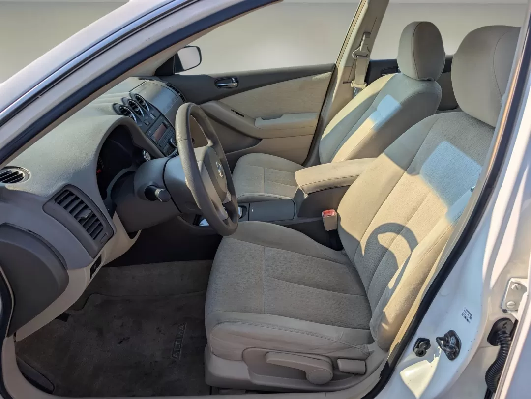 2010 /Blonde Nissan Altima 2.5 S (1N4AL2AP3AC) with an Other engine, located at 3959 U.S. 80 W, Phenix City, AL, 36870, (334) 297-4885, 32.469296, -85.135185 - Discover the perfect blend of style, comfort, and reliability with the 2010 Nissan Altima 2.5 S, now available at Gils Auto in Phenix City, AL. Whether you're a daily commuter navigating the bustling streets of downtown or a family looking for a dependable vehicle to embark on weekend adventures, th - Photo#11