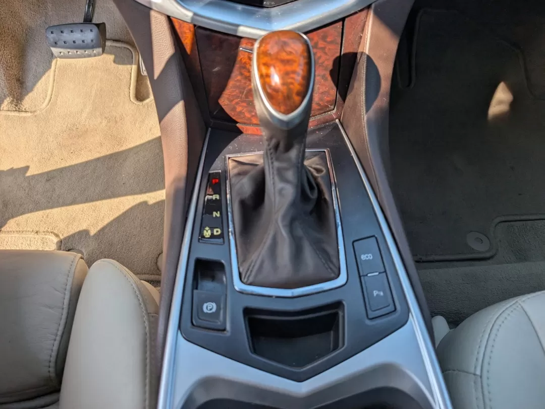 2016 /Shale with Brownstone accents Cadillac SRX Luxury Collection (3GYFNBE31GS) with an Other engine, located at 3959 U.S. 80 W, Phenix City, AL, 36870, (334) 297-4885, 32.469296, -85.135185 - Are you ready to elevate your driving experience? Look no further than this stunning 2016 Cadillac SRX Luxury Collection, now available at Gils Auto in Phenix City, AL. This stylish SUV perfectly blends comfort, technology, and performance, making it ideal for both family outings and daily commutes. - Photo#13