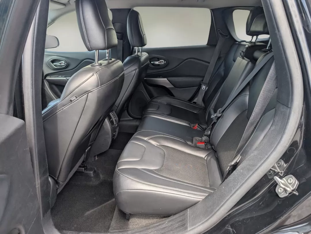 2020 /Black Jeep Cherokee Latitude Plus (1C4PJLLB1LD) with an Other engine, located at 3959 U.S. 80 W, Phenix City, AL, 36870, (334) 297-4885, 32.469296, -85.135185 - **Experience the Adventure with the 2020 Jeep Cherokee Latitude Plus in Phenix City!**<br /> <br /> Are you ready to elevate your weekend excursions or tackle daily commutes with style and confidence? The 2020 Jeep Cherokee Latitude Plus is the perfect choice for those seeking a versatile and reliab - Photo#11