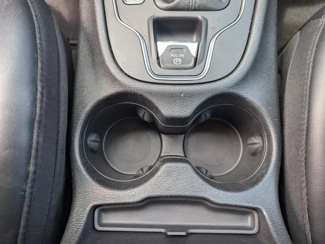 2020 /Black Jeep Cherokee Latitude Plus (1C4PJLLB1LD) with an Other engine, located at 3959 U.S. 80 W, Phenix City, AL, 36870, (334) 297-4885, 32.469296, -85.135185 - **Experience the Adventure with the 2020 Jeep Cherokee Latitude Plus in Phenix City!**<br /> <br /> Are you ready to elevate your weekend excursions or tackle daily commutes with style and confidence? The 2020 Jeep Cherokee Latitude Plus is the perfect choice for those seeking a versatile and reliab - Photo#13