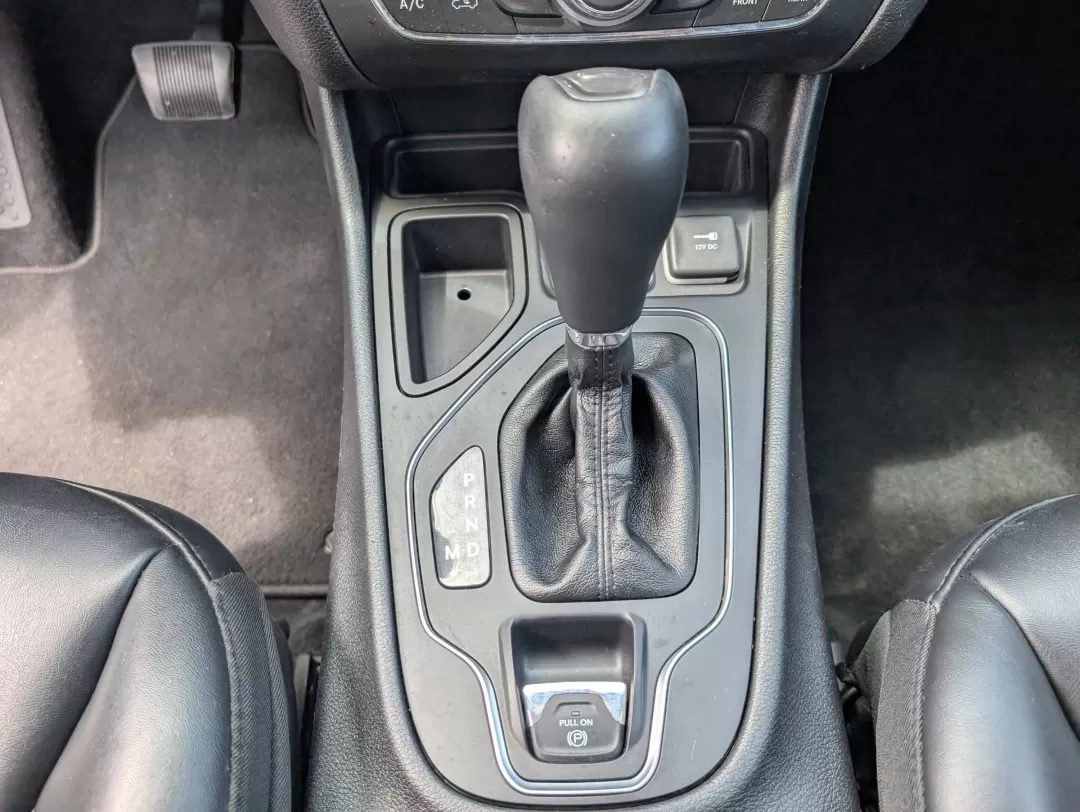 2020 /Black Jeep Cherokee Latitude Plus (1C4PJLLB1LD) with an Other engine, located at 3959 U.S. 80 W, Phenix City, AL, 36870, (334) 297-4885, 32.469296, -85.135185 - **Experience the Adventure with the 2020 Jeep Cherokee Latitude Plus in Phenix City!**<br /> <br /> Are you ready to elevate your weekend excursions or tackle daily commutes with style and confidence? The 2020 Jeep Cherokee Latitude Plus is the perfect choice for those seeking a versatile and reliab - Photo#14
