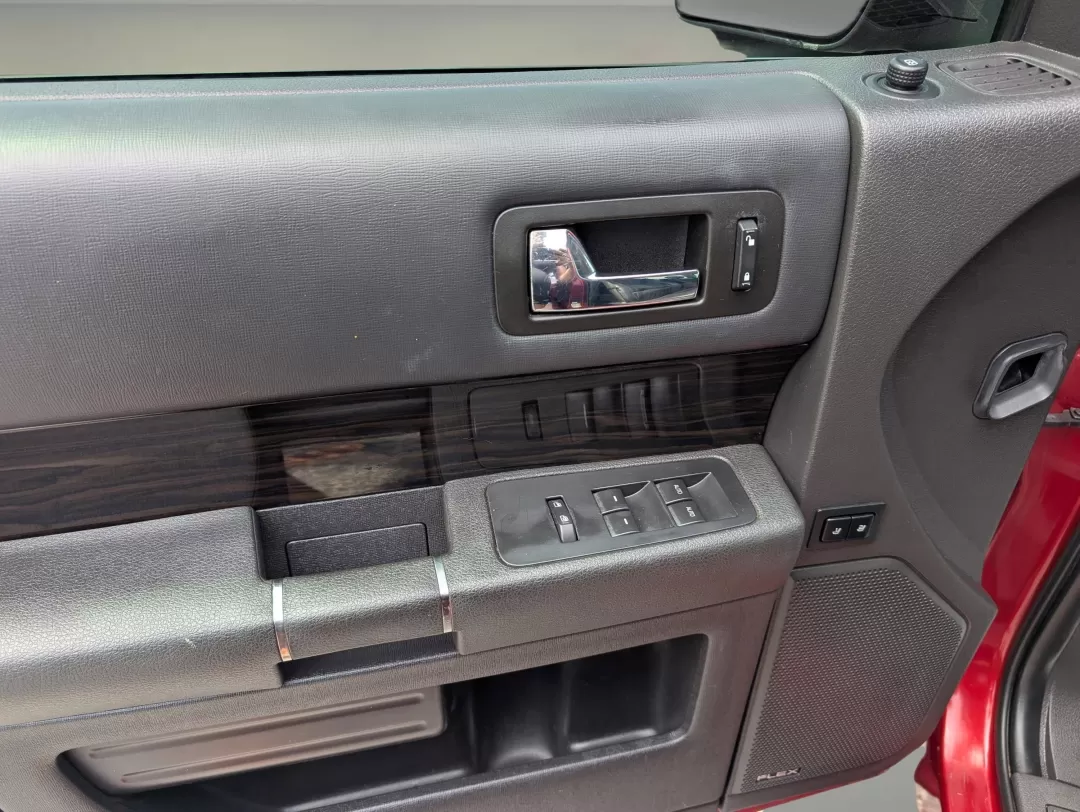 2015 Ford Flex SEL (2FMGK5C85FB) with an Other engine, located at 3959 U.S. 80 W, Phenix City, AL, 36870, (334) 297-4885, 32.469296, -85.135185 - ### Discover the Perfect Family Adventure with the 2015 Ford Flex SEL at Gils Auto in Phenix City!<br /> <br /> Are you on the hunt for a vehicle that effortlessly balances family needs with everyday practicality? Look no further! The 2015 Ford Flex SEL is a spacious crossover that offers incredible - Photo#9