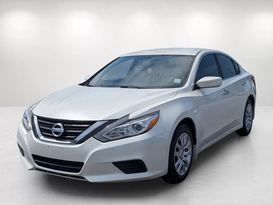 2016 /Charcoal Nissan Altima 2.5 S (1N4AL3AP2GC) with an Other engine, located at 3959 U.S. 80 W, Phenix City, AL, 36870, (334) 297-4885, 32.469296, -85.135185 - **Unlock the Perfect Blend of Style and Reliability with the 2016 Nissan Altima at Gils Auto in Phenix City!**<br /> <br /> Are you in the market for a vehicle that seamlessly fits into your active lifestyle while offering the reliability and comfort you deserve? Look no further than the 2016 Nissan - Photo#1