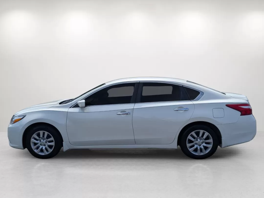 2016 /Charcoal Nissan Altima 2.5 S (1N4AL3AP2GC) with an Other engine, located at 3959 U.S. 80 W, Phenix City, AL, 36870, (334) 297-4885, 32.469296, -85.135185 - **Unlock the Perfect Blend of Style and Reliability with the 2016 Nissan Altima at Gils Auto in Phenix City!**<br /> <br /> Are you in the market for a vehicle that seamlessly fits into your active lifestyle while offering the reliability and comfort you deserve? Look no further than the 2016 Nissan - Photo#8