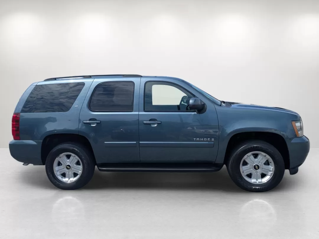 2008 /Ebony Chevrolet Tahoe LT w/3LT (1GNFC13J28R) with an Other engine, located at 3959 U.S. 80 W, Phenix City, AL, 36870, (334) 297-4885, 32.469296, -85.135185 - ### Experience Unmatched Versatility with the 2008 Chevrolet Tahoe LT at Gils Auto!<br /> <br /> Are you searching for a dependable SUV that can seamlessly transition from daily family commutes to weekend adventures? Look no further than the 2008 Chevrolet Tahoe LT, available now at Gils Auto in Phe - Photo#4