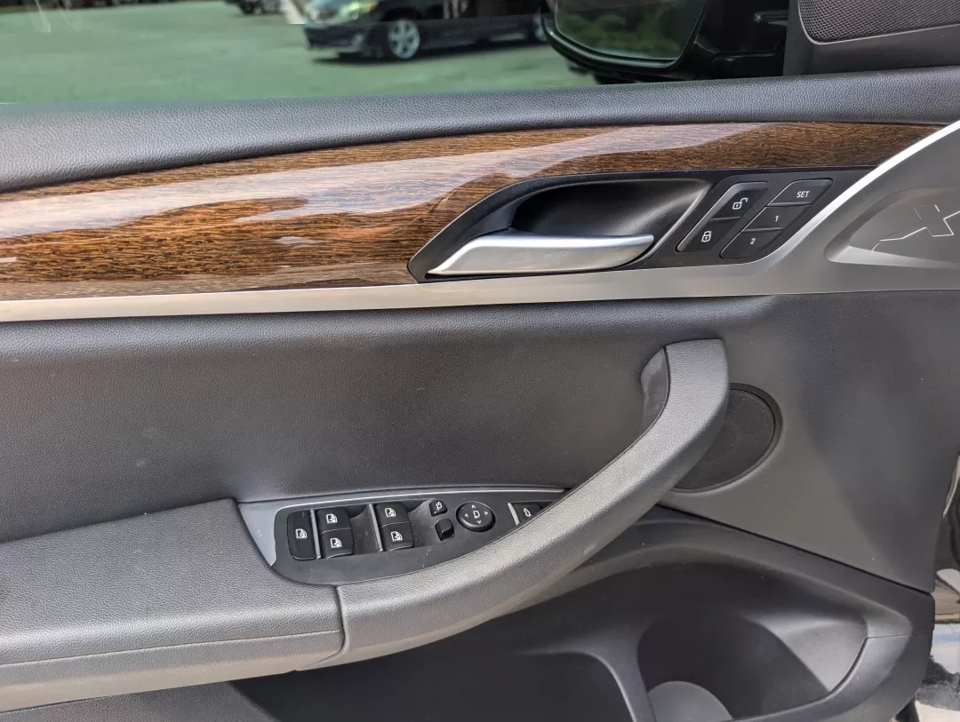 2018 BMW X3 xDrive30i (5UXTR9C5XJL) with an Other engine, located at 3959 U.S. 80 W, Phenix City, AL, 36870, (334) 297-4885, 32.469296, -85.135185 - **Experience Luxury and Adventure with the 2018 BMW X3 xDrive30i at Gils Auto!**<br /> <br /> Are you searching for the perfect vehicle that seamlessly combines luxury, performance, and practicality? Look no further than the stunning 2018 BMW X3 xDrive30i at Gils Auto in Phenix City, AL! This except - Photo#8