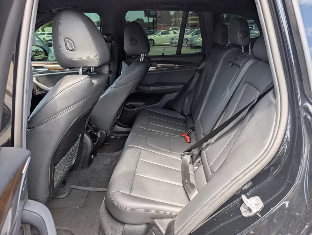 2018 BMW X3 xDrive30i (5UXTR9C5XJL) with an Other engine, located at 3959 U.S. 80 W, Phenix City, AL, 36870, (334) 297-4885, 32.469296, -85.135185 - **Experience Luxury and Adventure with the 2018 BMW X3 xDrive30i at Gils Auto!**<br /> <br /> Are you searching for the perfect vehicle that seamlessly combines luxury, performance, and practicality? Look no further than the stunning 2018 BMW X3 xDrive30i at Gils Auto in Phenix City, AL! This except - Photo#10