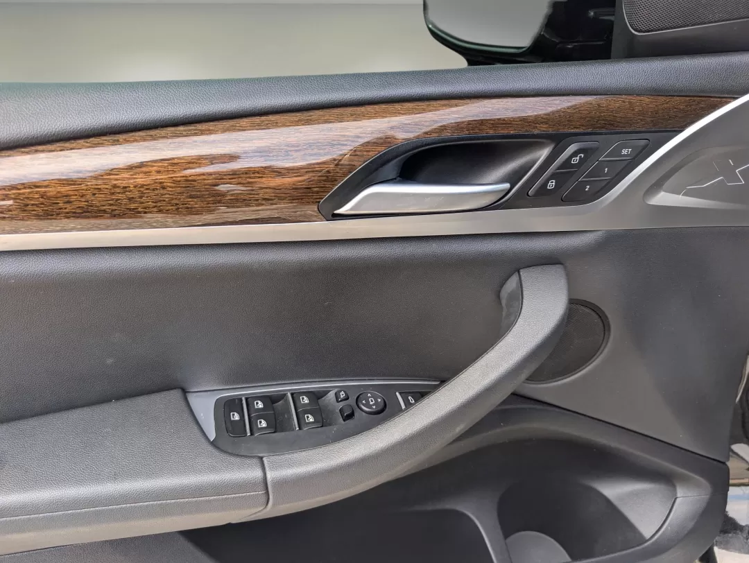 2018 BMW X3 xDrive30i (5UXTR9C5XJL) with an Other engine, located at 3959 U.S. 80 W, Phenix City, AL, 36870, (334) 297-4885, 32.469296, -85.135185 - **Experience Luxury and Adventure with the 2018 BMW X3 xDrive30i at Gils Auto!**<br /> <br /> Are you searching for the perfect vehicle that seamlessly combines luxury, performance, and practicality? Look no further than the stunning 2018 BMW X3 xDrive30i at Gils Auto in Phenix City, AL! This except - Photo#9