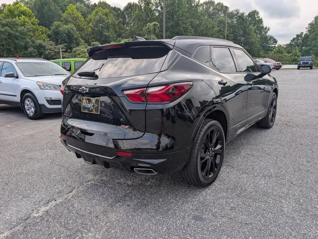 2020 /Jet Black Chevrolet Blazer RS (3GNKBERS2LS) with an Other engine, located at 3959 U.S. 80 W, Phenix City, AL, 36870, (334) 297-4885, 32.469296, -85.135185 - Discover the perfect blend of style, comfort, and functionality with this stunning 2020 Chevrolet Blazer RS, available now at Gils Auto in Phenix City, AL. Whether you're navigating daily commutes, embarking on weekend adventures, or accommodating a growing family, this SUV has everything you need t - Photo#4