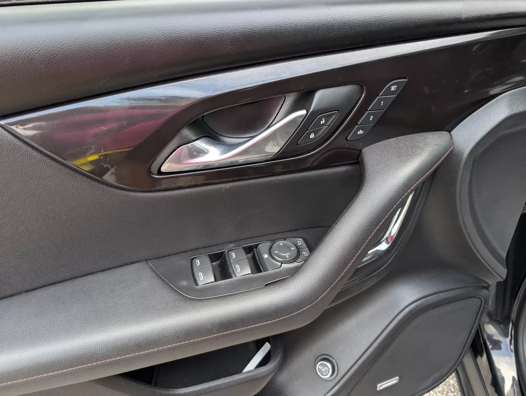 2020 /Jet Black Chevrolet Blazer RS (3GNKBERS2LS) with an Other engine, located at 3959 U.S. 80 W, Phenix City, AL, 36870, (334) 297-4885, 32.469296, -85.135185 - Discover the perfect blend of style, comfort, and functionality with this stunning 2020 Chevrolet Blazer RS, available now at Gils Auto in Phenix City, AL. Whether you're navigating daily commutes, embarking on weekend adventures, or accommodating a growing family, this SUV has everything you need t - Photo#9
