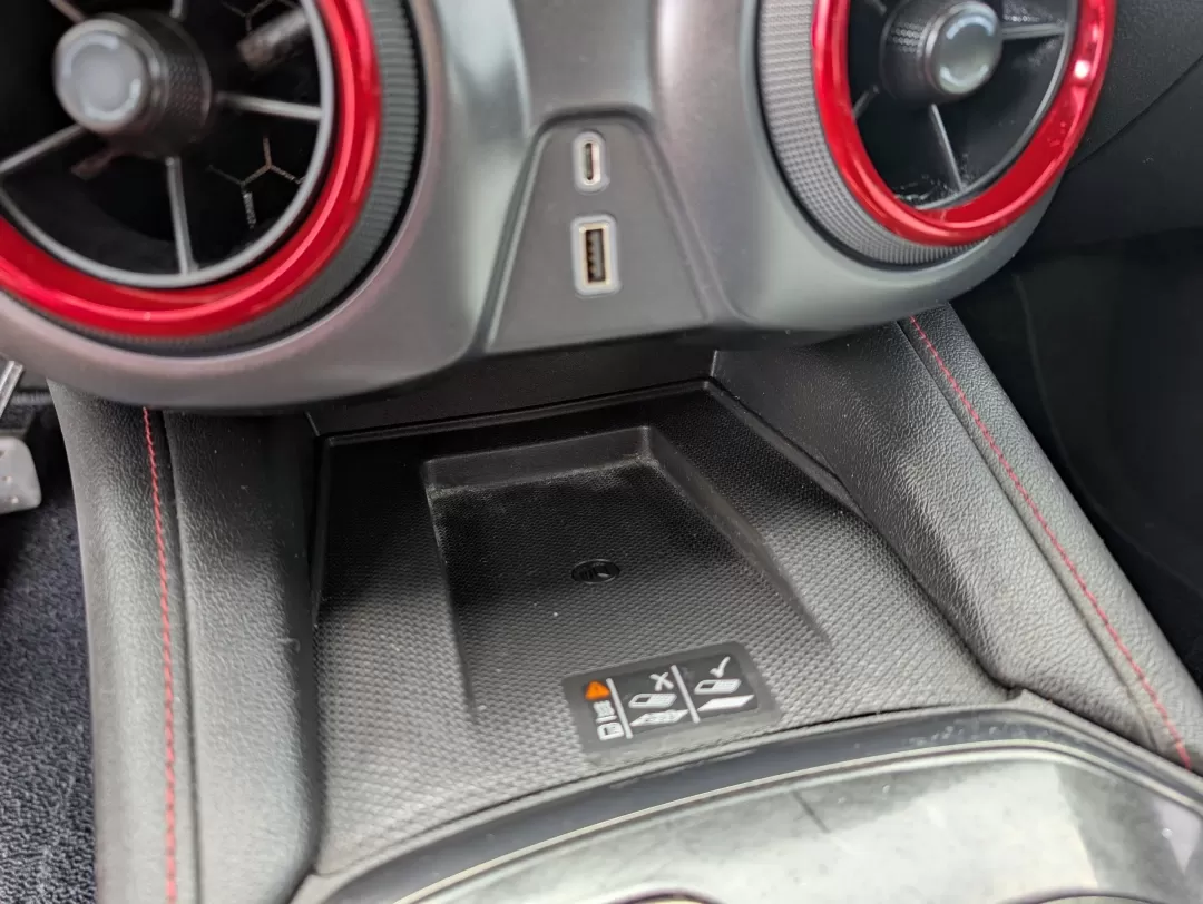 2020 /Jet Black Chevrolet Blazer RS (3GNKBERS2LS) with an Other engine, located at 3959 U.S. 80 W, Phenix City, AL, 36870, (334) 297-4885, 32.469296, -85.135185 - Discover the perfect blend of style, comfort, and functionality with this stunning 2020 Chevrolet Blazer RS, available now at Gils Auto in Phenix City, AL. Whether you're navigating daily commutes, embarking on weekend adventures, or accommodating a growing family, this SUV has everything you need t - Photo#13
