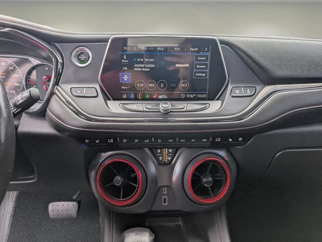 2020 /Jet Black Chevrolet Blazer RS (3GNKBERS2LS) with an Other engine, located at 3959 U.S. 80 W, Phenix City, AL, 36870, (334) 297-4885, 32.469296, -85.135185 - Discover the perfect blend of style, comfort, and functionality with this stunning 2020 Chevrolet Blazer RS, available now at Gils Auto in Phenix City, AL. Whether you're navigating daily commutes, embarking on weekend adventures, or accommodating a growing family, this SUV has everything you need t - Photo#15