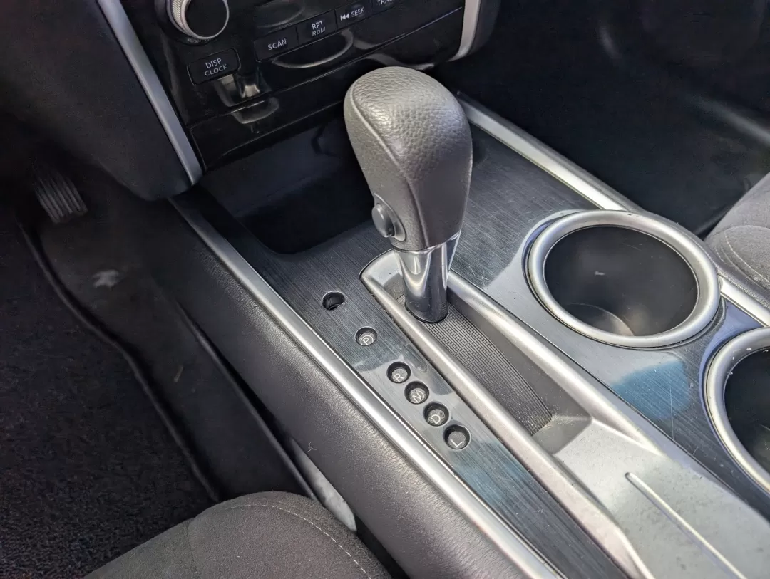 2015 /Charcoal Nissan Pathfinder S (5N1AR2MN4FC) with an Other engine, located at 3959 U.S. 80 W, Phenix City, AL, 36870, (334) 297-4885, 32.469296, -85.135185 - **Discover Your Next Adventure with the 2015 Nissan Pathfinder at Gils Auto Phenix City** <br /> If you're searching for a reliable SUV that can comfortably accommodate the entire family while also being perfect for weekend getaways, look no further than the 2015 Nissan Pathfinder! This versatile - Photo#14