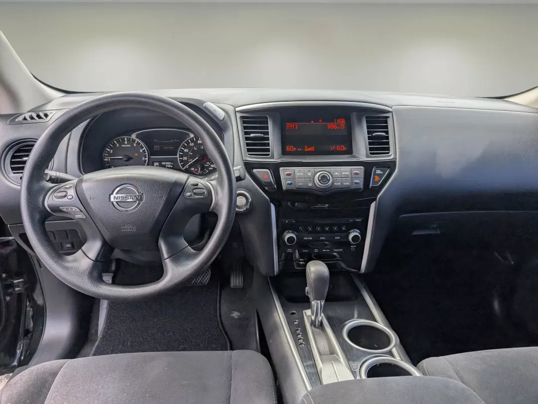 2015 /Charcoal Nissan Pathfinder S (5N1AR2MN4FC) with an Other engine, located at 3959 U.S. 80 W, Phenix City, AL, 36870, (334) 297-4885, 32.469296, -85.135185 - **Discover Your Next Adventure with the 2015 Nissan Pathfinder at Gils Auto Phenix City** <br /> If you're searching for a reliable SUV that can comfortably accommodate the entire family while also being perfect for weekend getaways, look no further than the 2015 Nissan Pathfinder! This versatile - Photo#13