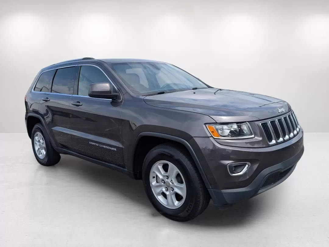 2015 /Black Jeep Grand Cherokee Laredo (1C4RJEAG9FC) with an Other engine, located at 3959 U.S. 80 W, Phenix City, AL, 36870, (334) 297-4885, 32.469296, -85.135185 - **Unleash Your Adventurous Spirit with This 2015 Jeep Grand Cherokee Laredo!**<br /> <br /> Are you ready to elevate your lifestyle and embark on unforgettable journeys? The 2015 Jeep Grand Cherokee Laredo is not just a vehicle; it's an experience waiting to happen. Designed for those who crave adve - Photo#3