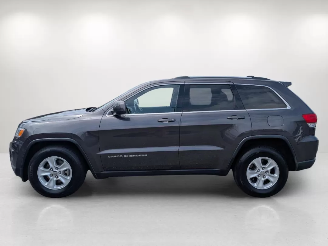 2015 /Black Jeep Grand Cherokee Laredo (1C4RJEAG9FC) with an Other engine, located at 3959 U.S. 80 W, Phenix City, AL, 36870, (334) 297-4885, 32.469296, -85.135185 - **Unleash Your Adventurous Spirit with This 2015 Jeep Grand Cherokee Laredo!**<br /> <br /> Are you ready to elevate your lifestyle and embark on unforgettable journeys? The 2015 Jeep Grand Cherokee Laredo is not just a vehicle; it's an experience waiting to happen. Designed for those who crave adve - Photo#8