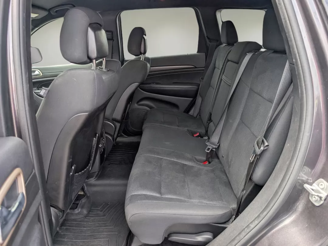 2015 /Black Jeep Grand Cherokee Laredo (1C4RJEAG9FC) with an Other engine, located at 3959 U.S. 80 W, Phenix City, AL, 36870, (334) 297-4885, 32.469296, -85.135185 - **Unleash Your Adventurous Spirit with This 2015 Jeep Grand Cherokee Laredo!**<br /> <br /> Are you ready to elevate your lifestyle and embark on unforgettable journeys? The 2015 Jeep Grand Cherokee Laredo is not just a vehicle; it's an experience waiting to happen. Designed for those who crave adve - Photo#11