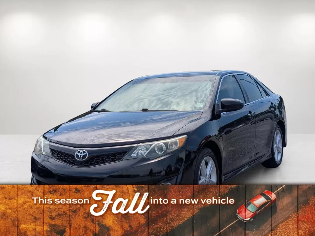 photo of 2013 Toyota Camry SE