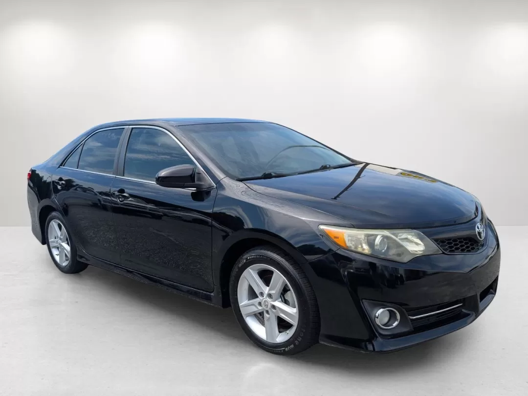 2013 Toyota Camry SE (4T1BF1FK5DU) with an Other engine, located at 3959 U.S. 80 W, Phenix City, AL, 36870, (334) 297-4885, 32.469296, -85.135185 - 2013 Toyota Camry SE - Photo#2
