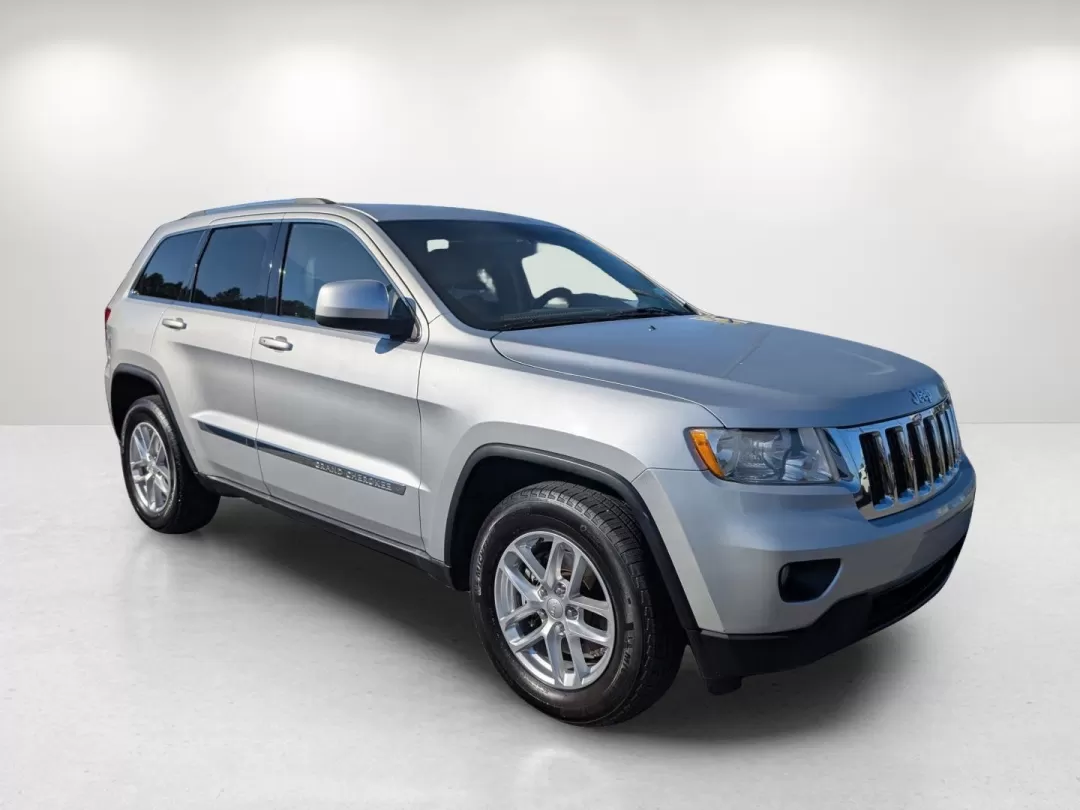 2011 /Dark Graystone/Medium Graystone Interior Jeep Grand Cherokee Laredo (1J4RS4GG3BC) with an Other engine, located at 3959 U.S. 80 W, Phenix City, AL, 36870, (334) 297-4885, 32.469296, -85.135185 - ### Explore the Open Road with the 2011 Jeep Grand Cherokee Laredo at Gils Auto!<br /> <br /> Are you ready for weekend adventures, family road trips, or simply an everyday reliable ride? Look no further! The **2011 Jeep Grand Cherokee Laredo** is the ultimate SUV that blends luxury, performance, an - Photo#2