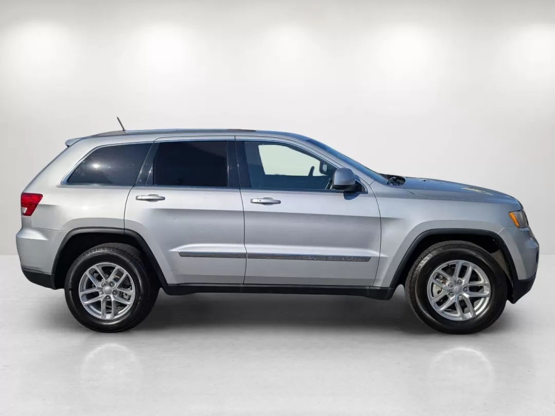 2011 /Dark Graystone/Medium Graystone Interior Jeep Grand Cherokee Laredo (1J4RS4GG3BC) with an Other engine, located at 3959 U.S. 80 W, Phenix City, AL, 36870, (334) 297-4885, 32.469296, -85.135185 - ### Explore the Open Road with the 2011 Jeep Grand Cherokee Laredo at Gils Auto!<br /> <br /> Are you ready for weekend adventures, family road trips, or simply an everyday reliable ride? Look no further! The **2011 Jeep Grand Cherokee Laredo** is the ultimate SUV that blends luxury, performance, an - Photo#3