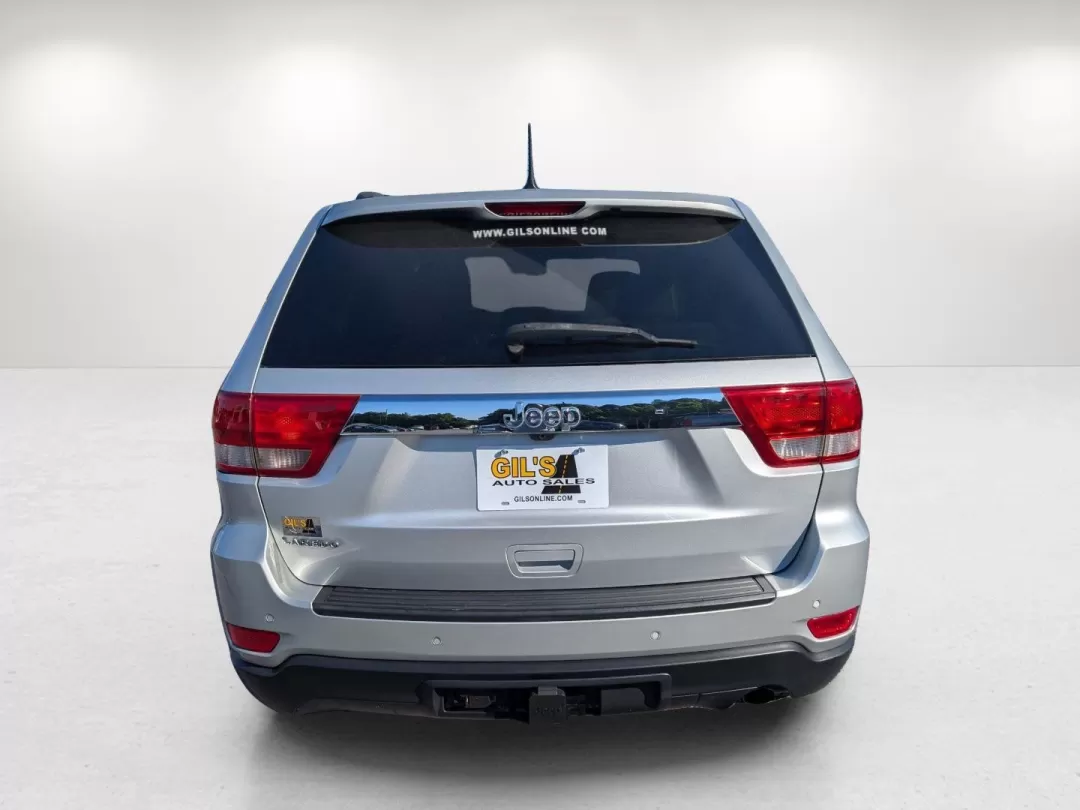 2011 /Dark Graystone/Medium Graystone Interior Jeep Grand Cherokee Laredo (1J4RS4GG3BC) with an Other engine, located at 3959 U.S. 80 W, Phenix City, AL, 36870, (334) 297-4885, 32.469296, -85.135185 - ### Explore the Open Road with the 2011 Jeep Grand Cherokee Laredo at Gils Auto!<br /> <br /> Are you ready for weekend adventures, family road trips, or simply an everyday reliable ride? Look no further! The **2011 Jeep Grand Cherokee Laredo** is the ultimate SUV that blends luxury, performance, an - Photo#5