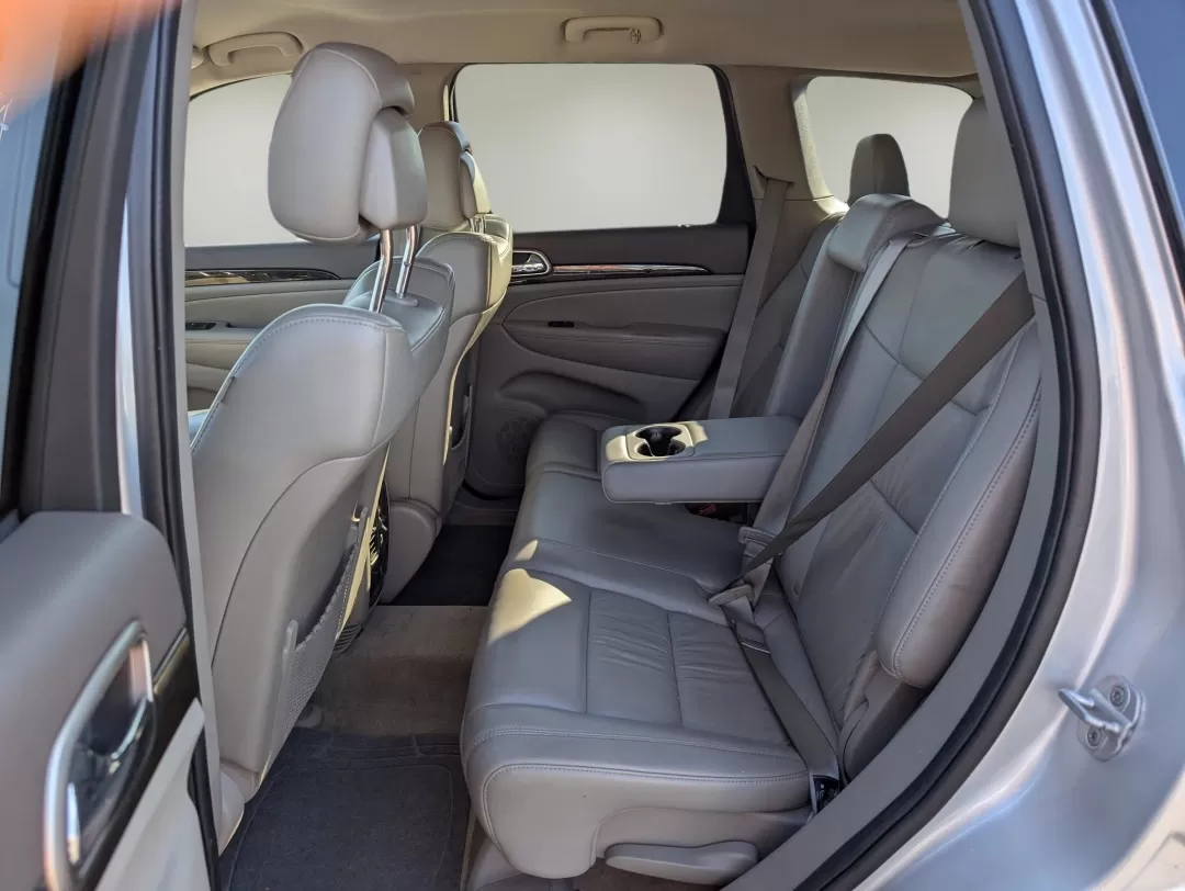 2011 /Dark Graystone/Medium Graystone Interior Jeep Grand Cherokee Laredo (1J4RS4GG3BC) with an Other engine, located at 3959 U.S. 80 W, Phenix City, AL, 36870, (334) 297-4885, 32.469296, -85.135185 - ### Explore the Open Road with the 2011 Jeep Grand Cherokee Laredo at Gils Auto!<br /> <br /> Are you ready for weekend adventures, family road trips, or simply an everyday reliable ride? Look no further! The **2011 Jeep Grand Cherokee Laredo** is the ultimate SUV that blends luxury, performance, an - Photo#10