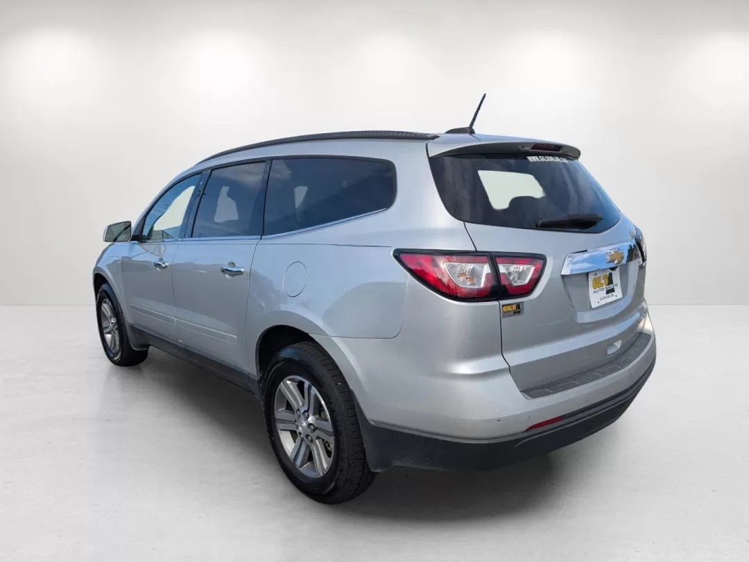 2016 /Dark Titanium/Light Titanium Chevrolet Traverse LT (1GNKRHKD9GJ) with an Other engine, located at 5115 14th Ave., Columbus, GA, 31904, (706) 323-0345, 32.511494, -84.971046 - Are you in search of an SUV that blends comfort, space, and reliability? Look no further! At Gils Auto in Phenix City, AL, we proudly present the 2016 Chevrolet Traverse LT, a versatile vehicle perfect for growing families, road trips, or anyone looking for a dependable ride. This SUV is designed to - Photo#6