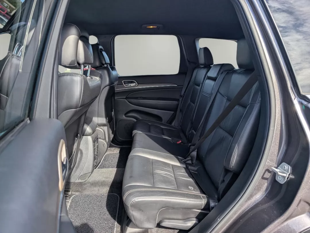 2015 /Black Jeep Grand Cherokee Limited (1C4RJEBG1FC) with an Other engine, located at 5115 14th Ave., Columbus, GA, 31904, (706) 323-0345, 32.511494, -84.971046 - **Elevate Your Everyday Adventures in This 2015 Jeep Grand Cherokee Limited!**<br /> <br /> Are you searching for the ultimate SUV that can keep up with your bustling lifestyle? Look no further! This 2015 Jeep Grand Cherokee Limited is perfect for those who crave both adventure and everyday utility. - Photo#9