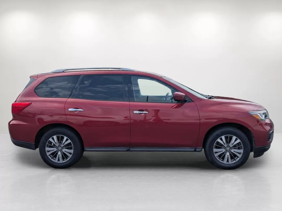 2017 Nissan Pathfinder SV (5N1DR2MM9HC) with an Other engine, located at 5115 14th Ave., Columbus, GA, 31904, (706) 323-0345, 32.511494, -84.971046 - **Adventure Awaits with This 2017 Nissan Pathfinder SV 4WD SUV! Perfect for Families and Weekend Getaways!**<br /> <br /> Are you ready to take your family adventures to the next level? The 2017 Nissan Pathfinder SV 4WD is the perfect vehicle for those who love road trips, outdoor escapades, and eve - Photo#3