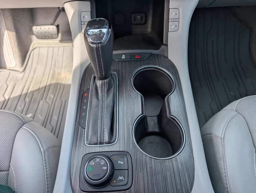2018 /Cocoa/ Light Ash Gray GMC Acadia SLT (1GKKNWLS1JZ) with an Other engine, located at 3959 U.S. 80 W, Phenix City, AL, 36870, (334) 297-4885, 32.469296, -85.135185 - Experience the perfect blend of style, comfort, and functionality with this stunning 2018 GMC Acadia SLT, available now at Gils Auto in Phenix City, AL. Ideal for growing families or adventurous weekend warriors, this spacious SUV is designed to accommodate your unique lifestyle. Whether you're navi - Photo#14