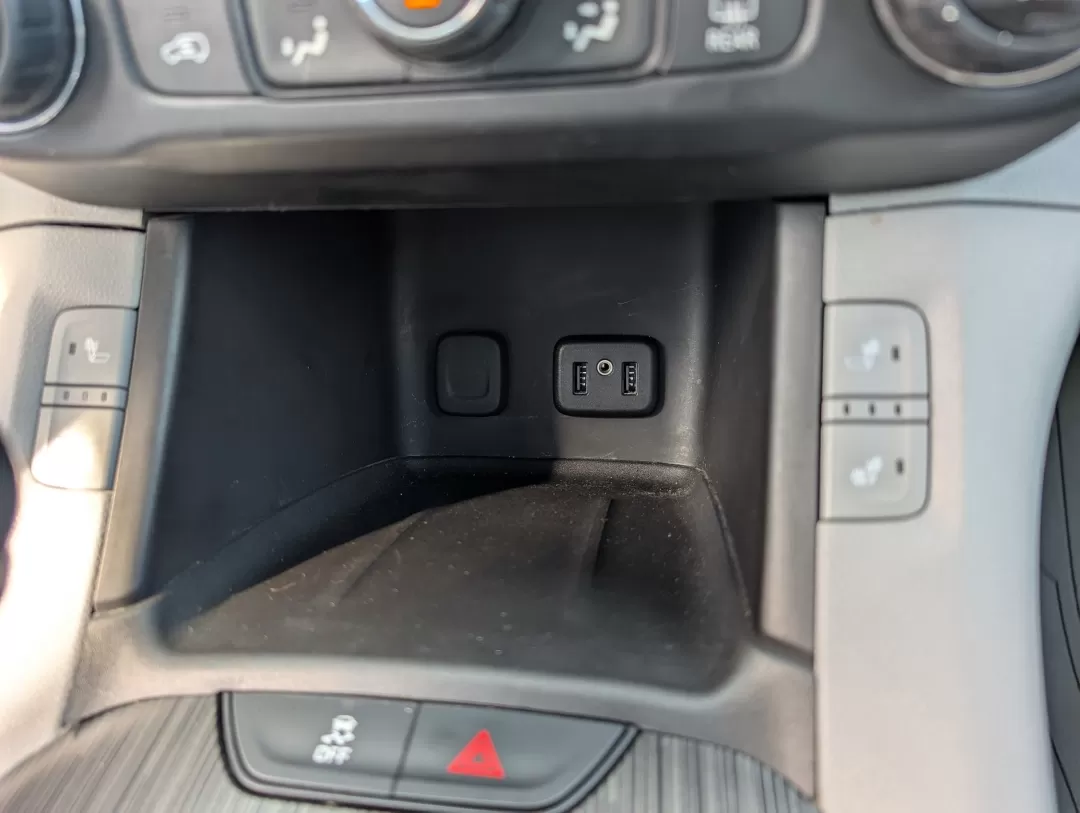 2018 /Cocoa/ Light Ash Gray GMC Acadia SLT (1GKKNWLS1JZ) with an Other engine, located at 3959 U.S. 80 W, Phenix City, AL, 36870, (334) 297-4885, 32.469296, -85.135185 - Experience the perfect blend of style, comfort, and functionality with this stunning 2018 GMC Acadia SLT, available now at Gils Auto in Phenix City, AL. Ideal for growing families or adventurous weekend warriors, this spacious SUV is designed to accommodate your unique lifestyle. Whether you're navi - Photo#15