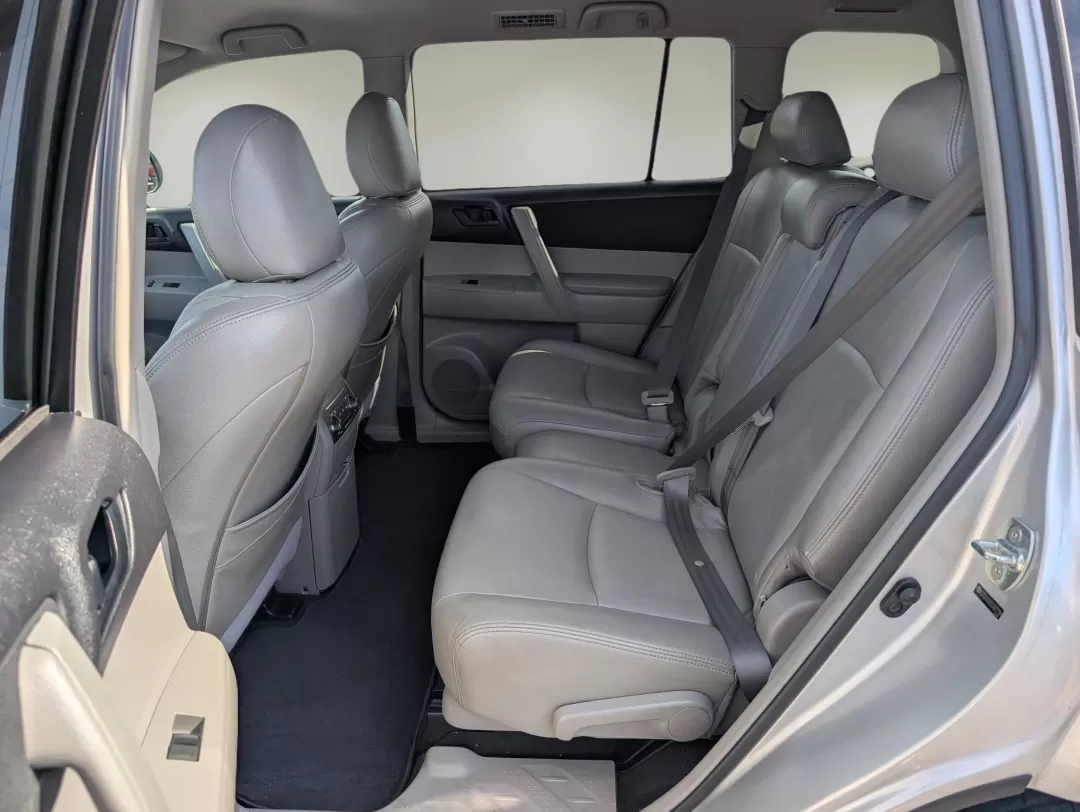 2012 Toyota Highlander (5TDZA3EH2CS) with an Other engine, located at 3959 U.S. 80 W, Phenix City, AL, 36870, (334) 297-4885, 32.469296, -85.135185 - **Discover Endless Adventures with the 2012 Toyota Highlander at Gils Auto!**<br /> <br /> Are you in the market for a dependable SUV that perfectly balances comfort, versatility, and style? Look no further than the 2012 Toyota Highlander, available now at Gils Auto in Phenix City, AL. This spacious - Photo#9