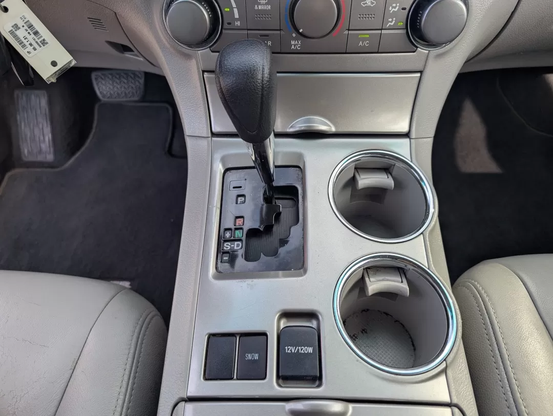 2012 Toyota Highlander (5TDZA3EH2CS) with an Other engine, located at 3959 U.S. 80 W, Phenix City, AL, 36870, (334) 297-4885, 32.469296, -85.135185 - **Discover Endless Adventures with the 2012 Toyota Highlander at Gils Auto!**<br /> <br /> Are you in the market for a dependable SUV that perfectly balances comfort, versatility, and style? Look no further than the 2012 Toyota Highlander, available now at Gils Auto in Phenix City, AL. This spacious - Photo#13