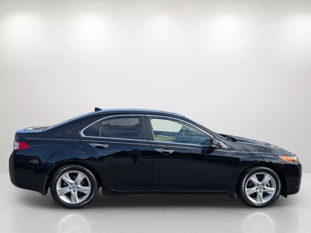 2009 Acura TSX (JH4CU26699C) with an Other engine, located at 3959 U.S. 80 W, Phenix City, AL, 36870, (334) 297-4885, 32.469296, -85.135185 - **Discover Luxury and Reliability: 2009 Acura TSX at Gils Auto in Phenix City, AL**<br /> <br /> Are you in search of a reliable sedan that fits seamlessly into your dynamic lifestyle? Look no further than this stunning 2009 Acura TSX, available now at Gils Auto, your trusted Buy Here Pay Here deale - Photo#3