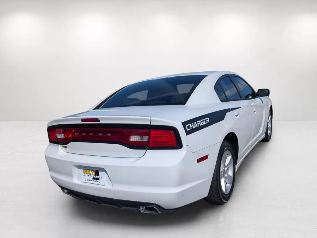 2014 /Black/Lt Frost Beige Dodge Charger SE (2C3CDXBG4EH) with an Other engine, located at 804 22nd Ave, Phenix City, AL, 36870, (334) 297-1860, 32.484749, -85.024475 - **Unleash Your Inner Adventurer with the 2014 Dodge Charger SE Perfect for Budget-Conscious Buyers!**<br /> <br /> Are you searching for a reliable, stylish car that won't break the bank? The 2014 Dodge Charger SE brings power, performance, and comfort together, making it the ideal choice for anyon - Photo#4