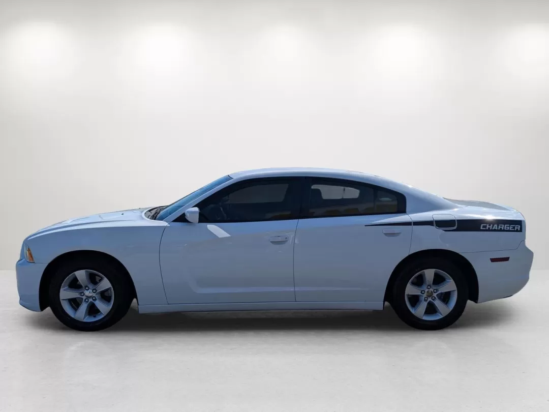 2014 /Black/Lt Frost Beige Dodge Charger SE (2C3CDXBG4EH) with an Other engine, located at 804 22nd Ave, Phenix City, AL, 36870, (334) 297-1860, 32.484749, -85.024475 - **Unleash Your Inner Adventurer with the 2014 Dodge Charger SE Perfect for Budget-Conscious Buyers!**<br /> <br /> Are you searching for a reliable, stylish car that won't break the bank? The 2014 Dodge Charger SE brings power, performance, and comfort together, making it the ideal choice for anyon - Photo#7
