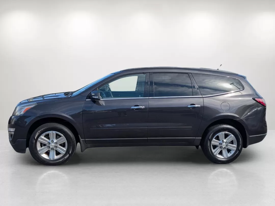 2014 /Dk Titanium/Lt Titanium Chevrolet Traverse LT (1GNKRGKD1EJ) with an Other engine, located at 804 22nd Ave, Phenix City, AL, 36870, (334) 297-1860, 32.484749, -85.024475 - Are you searching for the perfect family SUV that combines comfort, reliability, and affordability? Look no further than this stunning 2014 Chevrolet Traverse LT, now available at Gils Auto in Phenix City, AL. Ideal for growing families or anyone who enjoys weekend adventures, this versatile vehicle - Photo#7