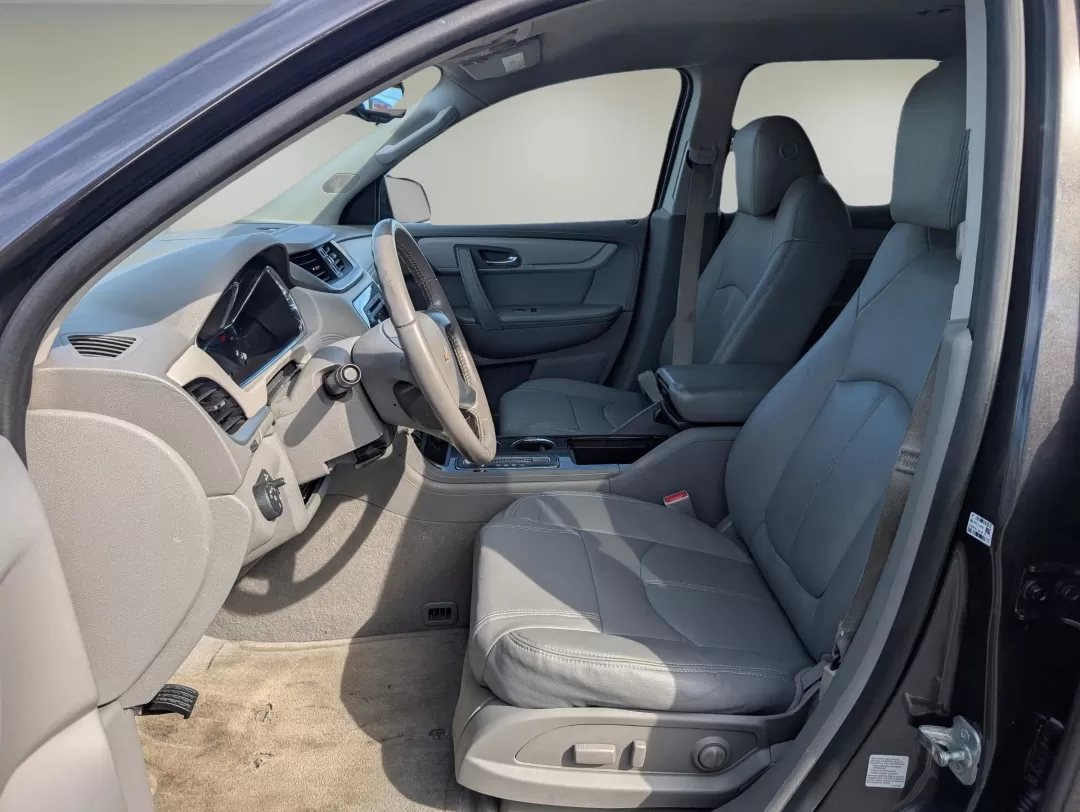 2014 /Dk Titanium/Lt Titanium Chevrolet Traverse LT (1GNKRGKD1EJ) with an Other engine, located at 804 22nd Ave, Phenix City, AL, 36870, (334) 297-1860, 32.484749, -85.024475 - Are you searching for the perfect family SUV that combines comfort, reliability, and affordability? Look no further than this stunning 2014 Chevrolet Traverse LT, now available at Gils Auto in Phenix City, AL. Ideal for growing families or anyone who enjoys weekend adventures, this versatile vehicle - Photo#8