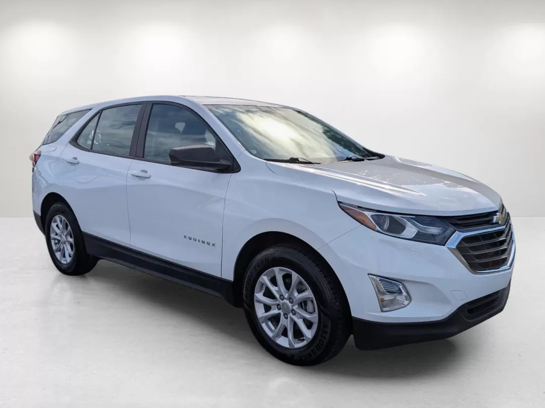 2020 /Medium Ash Gray Chevrolet Equinox LS (3GNAXHEV9LS) with an Other engine, located at 804 22nd Ave, Phenix City, AL, 36870, (334) 297-1860, 32.484749, -85.024475 - **Explore the Open Road with the 2020 Chevrolet Equinox at Gils Auto - Your Trusted Buy Here Pay Here Dealership in Phenix City**<br /> <br /> Are you in search of a versatile SUV that can effortlessly cater to your family's daily needs and weekend adventures? Look no further than this 2020 Chevrole - Photo#2