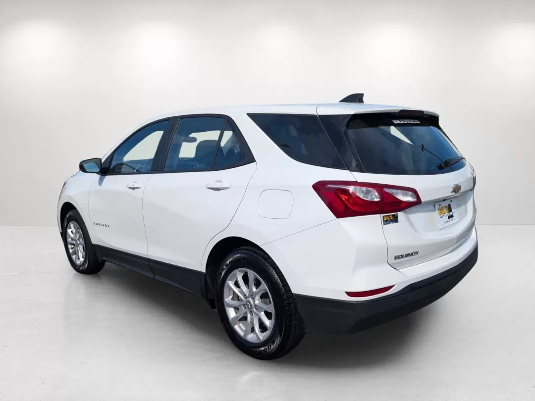 2020 /Medium Ash Gray Chevrolet Equinox LS (3GNAXHEV9LS) with an Other engine, located at 804 22nd Ave, Phenix City, AL, 36870, (334) 297-1860, 32.484749, -85.024475 - **Explore the Open Road with the 2020 Chevrolet Equinox at Gils Auto - Your Trusted Buy Here Pay Here Dealership in Phenix City**<br /> <br /> Are you in search of a versatile SUV that can effortlessly cater to your family's daily needs and weekend adventures? Look no further than this 2020 Chevrole - Photo#6