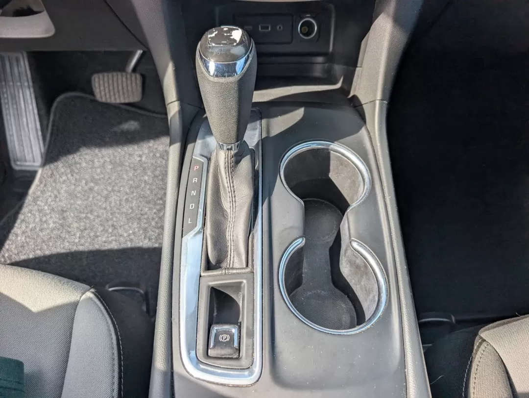 2020 /Medium Ash Gray Chevrolet Equinox LS (3GNAXHEV9LS) with an Other engine, located at 804 22nd Ave, Phenix City, AL, 36870, (334) 297-1860, 32.484749, -85.024475 - **Explore the Open Road with the 2020 Chevrolet Equinox at Gils Auto - Your Trusted Buy Here Pay Here Dealership in Phenix City**<br /> <br /> Are you in search of a versatile SUV that can effortlessly cater to your family's daily needs and weekend adventures? Look no further than this 2020 Chevrole - Photo#12