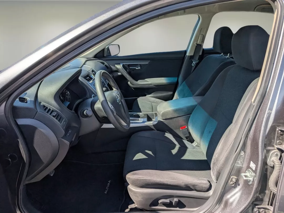 2014 /Charcoal Nissan Altima 2.5 S (1N4AL3AP3EN) with an Other engine, located at 7000 Northlake Connector, Columbus, GA, 31904, (706) 987-8085, 32.524975, -84.978134 - **Discover Your Next Adventure with the 2014 Nissan Altima at Gils Auto - Phenix City!**<br /> <br /> Are you in search of a reliable sedan that fits perfectly into your busy lifestyle? Look no further than this 2014 Nissan Altima 2.5 S, available now at Gils Auto, your trusted Buy Here Pay Here dea - Photo#9