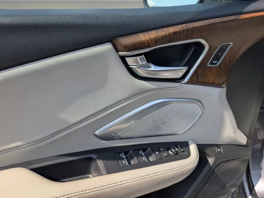 2019 Acura RDX w/Advance Pkg (5J8TC2H72KL) with an Other engine, located at 1430 Gateway Drive, Opelika, AL, 36801, (334) 239-0944, 32.637871, -85.409790 - 2019 Acura RDX w/Advance Pkg - Photo#8