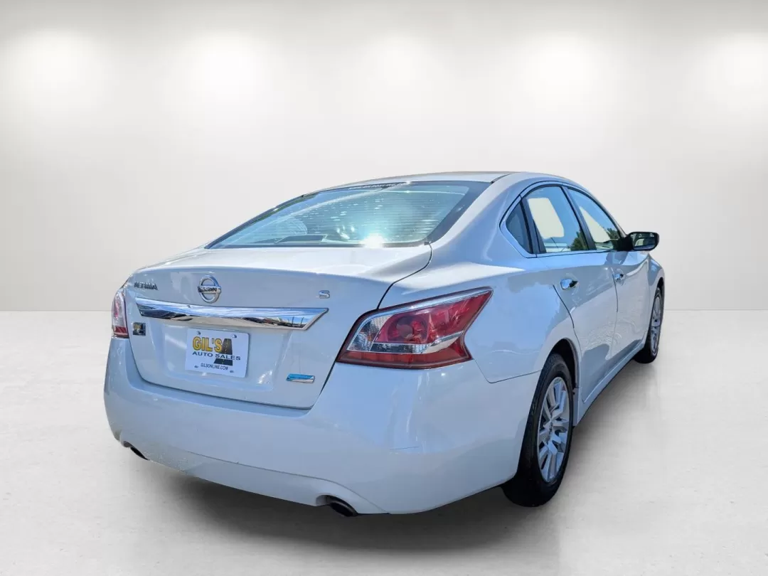 2013 /Beige Nissan Altima 2.5 S (1N4AL3APXDN) with an Other engine, located at 5115 14th Ave., Columbus, GA, 31904, (706) 323-0345, 32.511494, -84.971046 - 2013 Nissan Altima 2.5 S - Photo#4