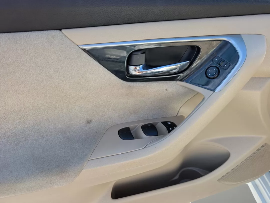 2013 /Beige Nissan Altima 2.5 S (1N4AL3APXDN) with an Other engine, located at 5115 14th Ave., Columbus, GA, 31904, (706) 323-0345, 32.511494, -84.971046 - 2013 Nissan Altima 2.5 S - Photo#8