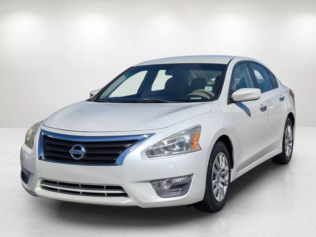 2013 /Beige Nissan Altima 2.5 S (1N4AL3APXDN) with an Other engine, located at 3959 U.S. 80 W, Phenix City, AL, 36870, (334) 297-4885, 32.469296, -85.135185 - Are you ready to elevate your driving experience? Whether you're commuting to work, running errands, or planning weekend getaways, the 2013 Nissan Altima 2.5 S is the perfect companion for your lifestyle. This sedan seamlessly combines comfort, fuel efficiency, and modern technology, making it an id - Photo#1
