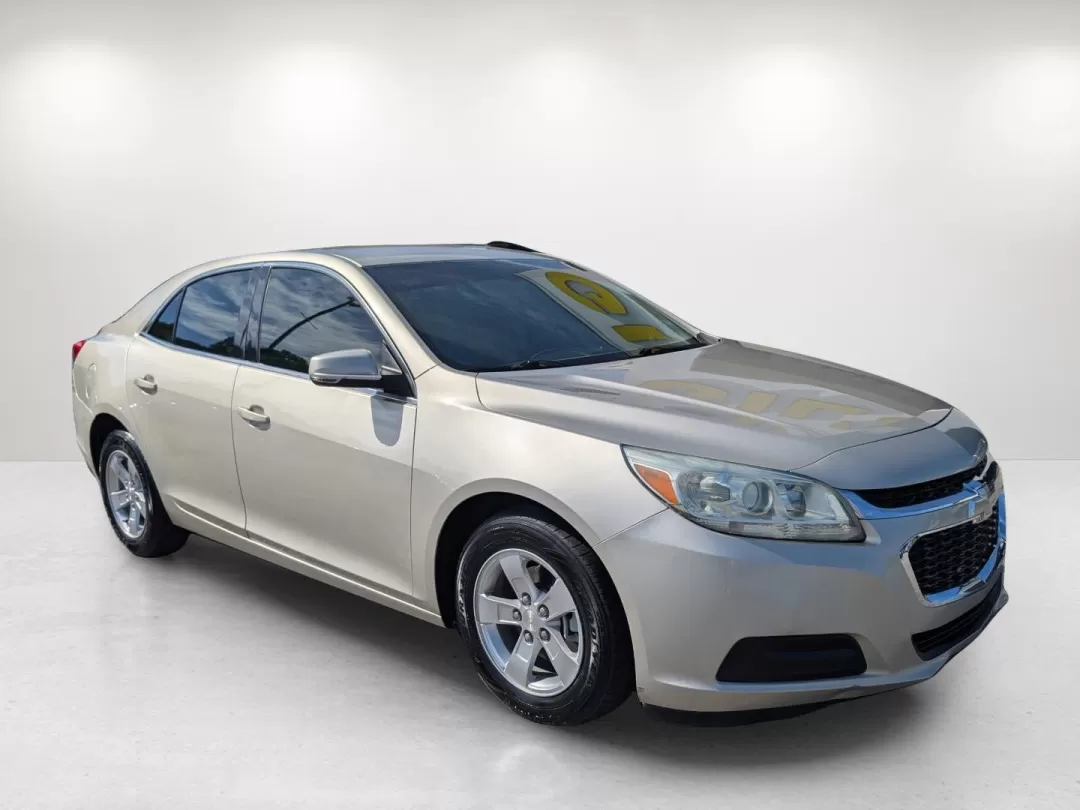2015 /Cocoa/Light Neutral Chevrolet Malibu LT (1G11C5SLXFF) with an Other engine, located at 804 22nd Ave, Phenix City, AL, 36870, (334) 297-1860, 32.484749, -85.024475 - Experience the perfect blend of comfort, efficiency, and style with the 2015 Chevrolet Malibu LT, available now at Gils Auto in Phenix City, AL. This versatile sedan is ideal for anyone looking to enhance their daily commute, family outings, or weekend adventures without breaking the bank. With a re - Photo#2