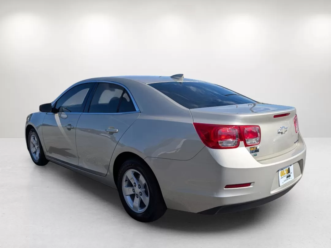 2015 /Cocoa/Light Neutral Chevrolet Malibu LT (1G11C5SLXFF) with an Other engine, located at 804 22nd Ave, Phenix City, AL, 36870, (334) 297-1860, 32.484749, -85.024475 - Experience the perfect blend of comfort, efficiency, and style with the 2015 Chevrolet Malibu LT, available now at Gils Auto in Phenix City, AL. This versatile sedan is ideal for anyone looking to enhance their daily commute, family outings, or weekend adventures without breaking the bank. With a re - Photo#6